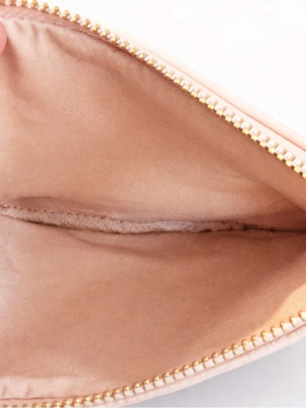 Chloé Parfums Blush Pink Pouch with Chloe Charm